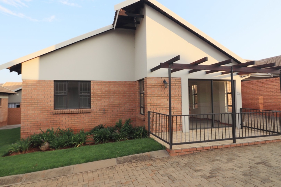2 Bedroom Property for Sale in Langenhovenpark Free State